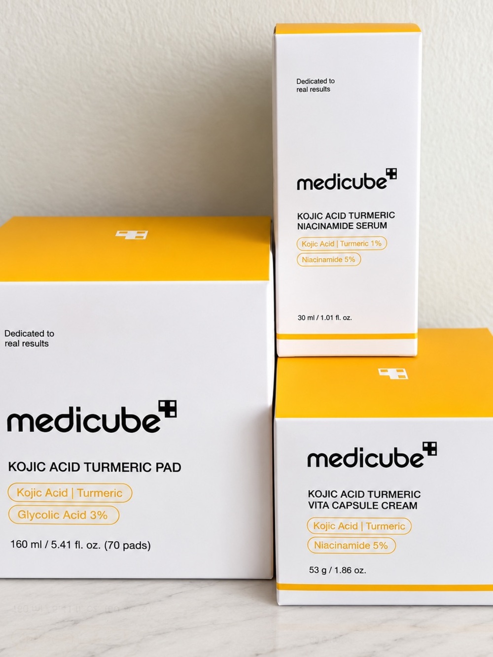 Medicube Kojic Acid Turmeric Niacinamide Serum – White & Yellow